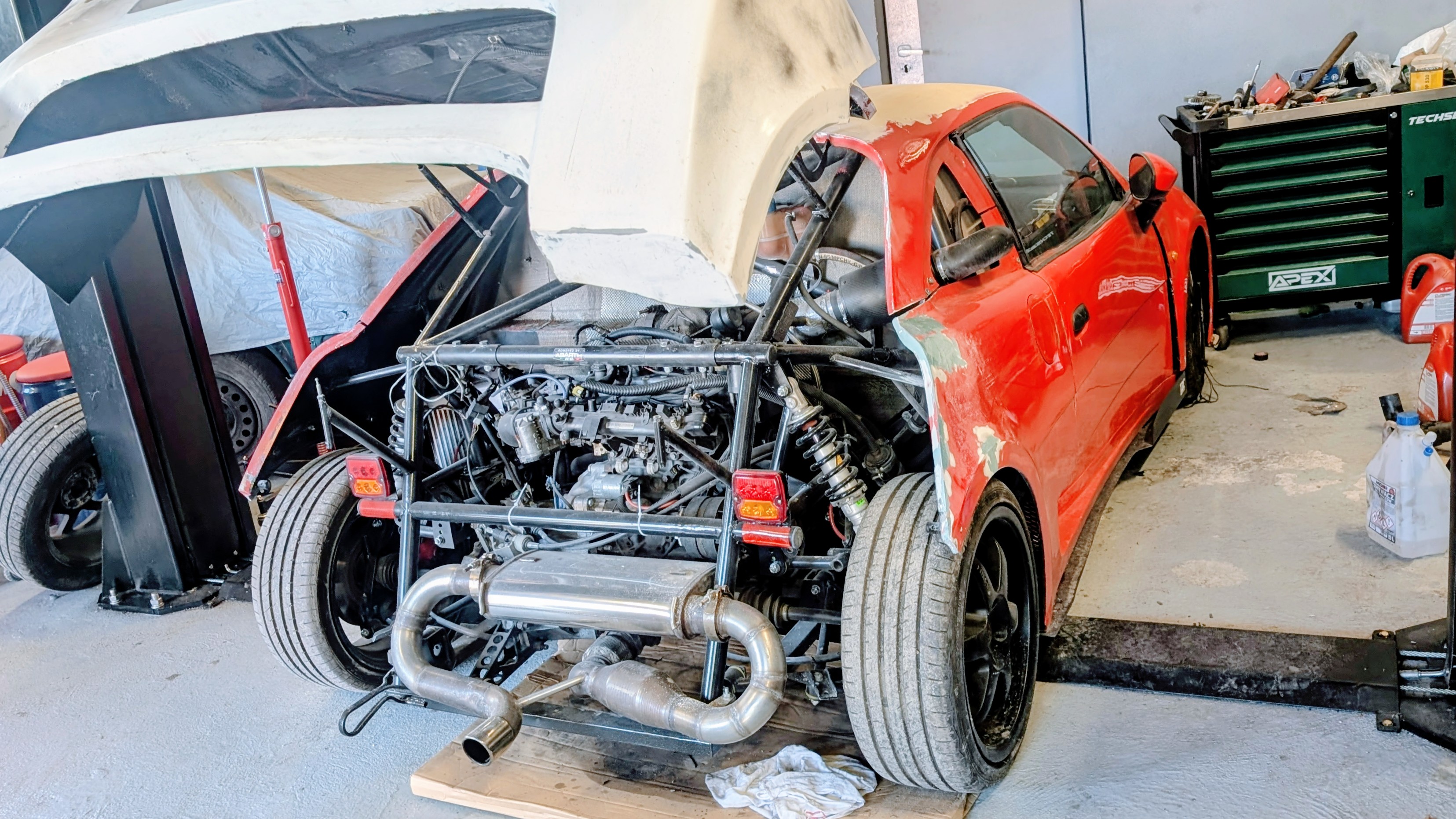 Warsztat Rev Motors - indywidualne projekty